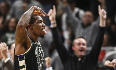 篮球&mdash;&mdash;NBA常规赛：雄鹿胜公牛