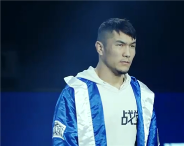 笼斗赏金挑战赛次中量级冠军库尔班江