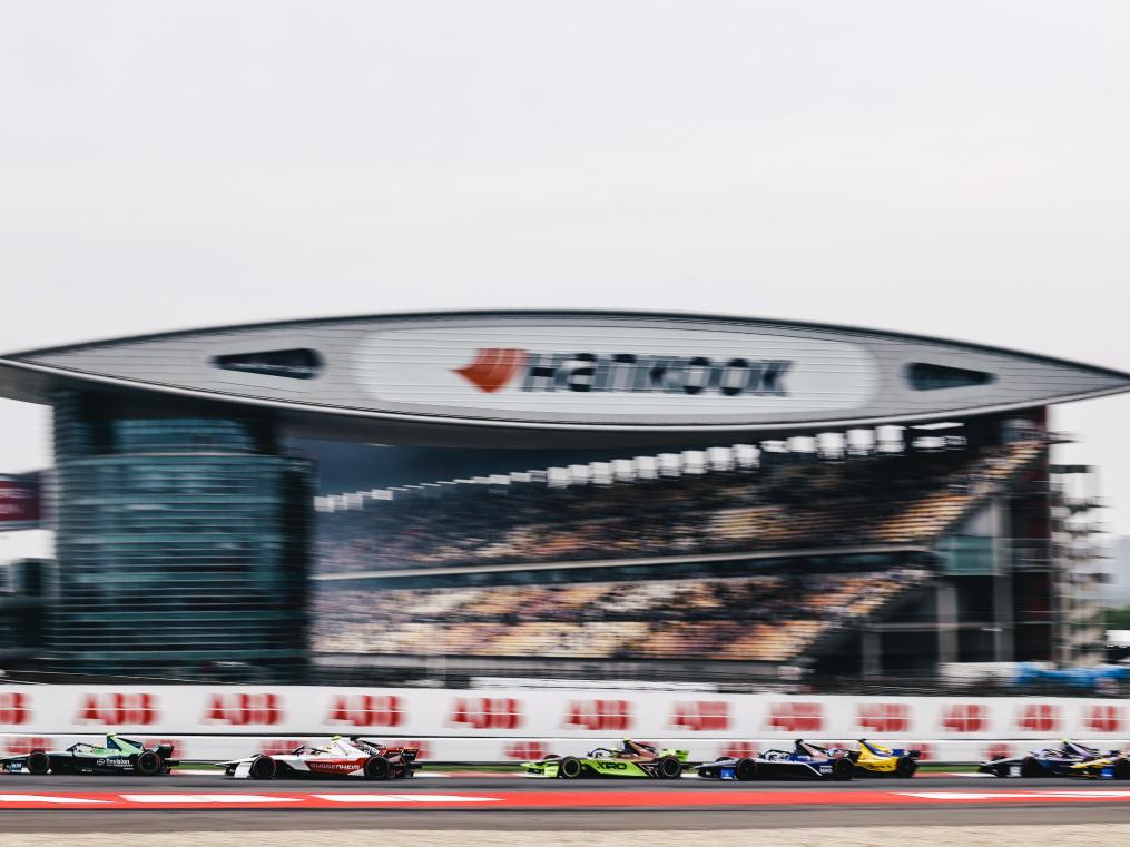 探索电动汽车未来 2025年FE电动方程式上海站开赛