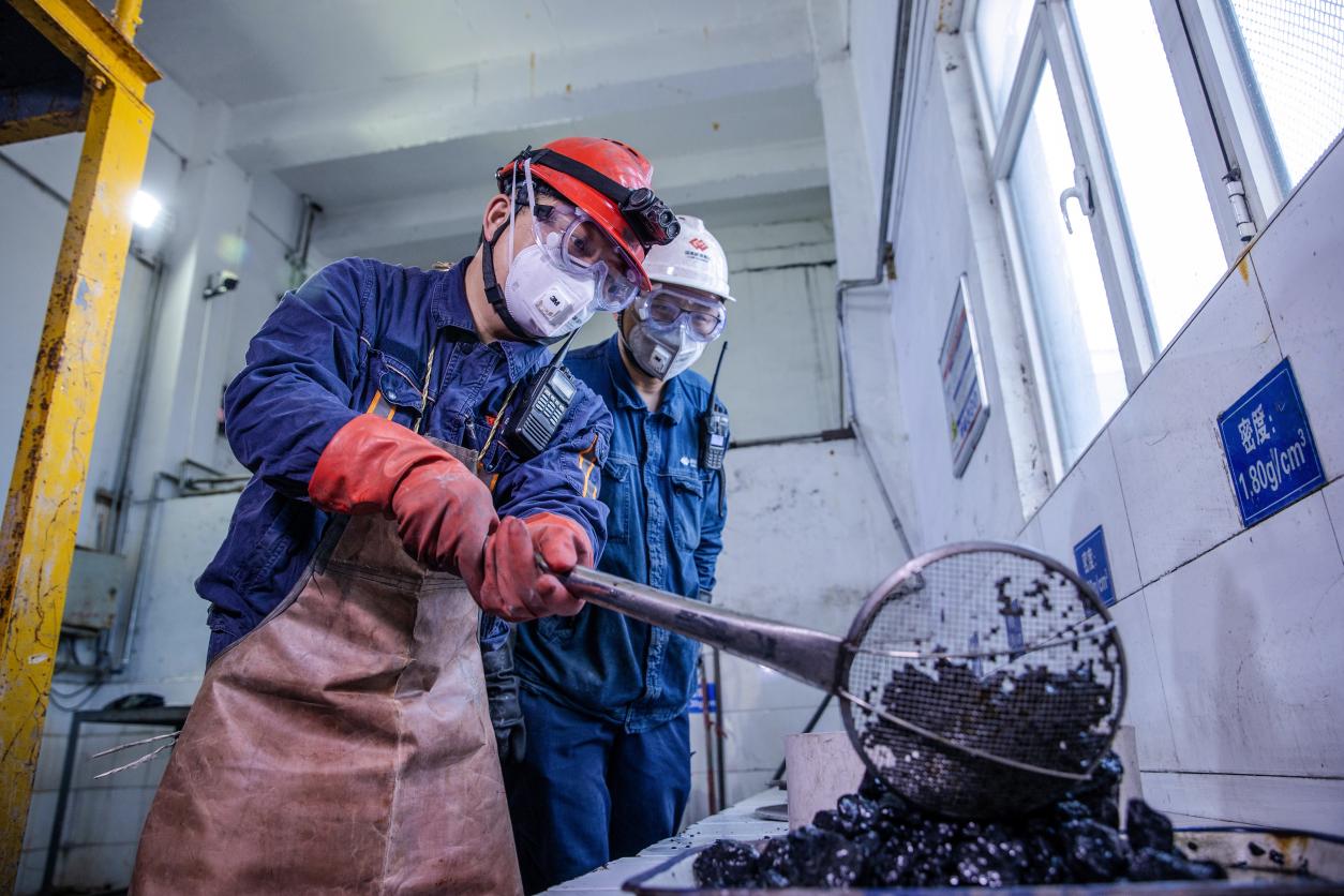 神东煤炭织密能源保供“安全防护盾”