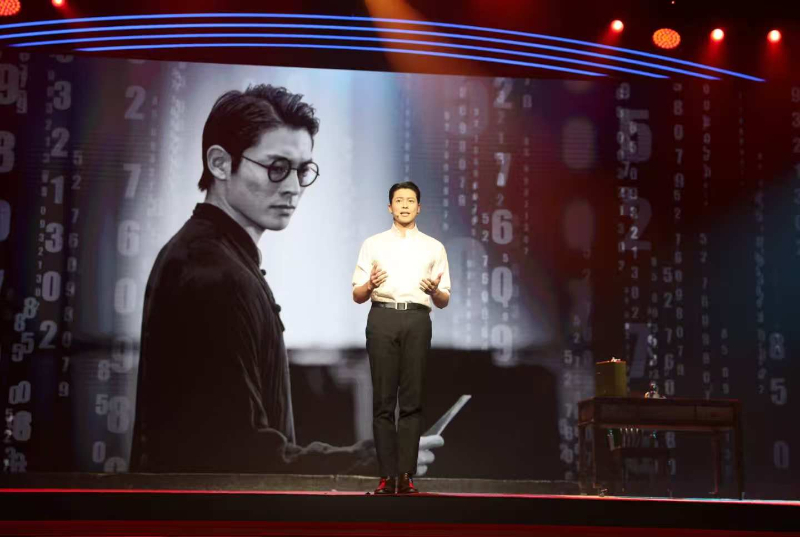 王佳俊：《我和“李侠”》