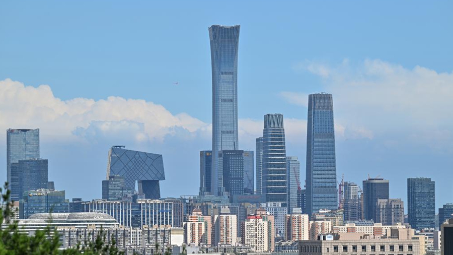 Новый пятилетний план Китая предусматривает крупнейшую в мире модернизацию по численности населения